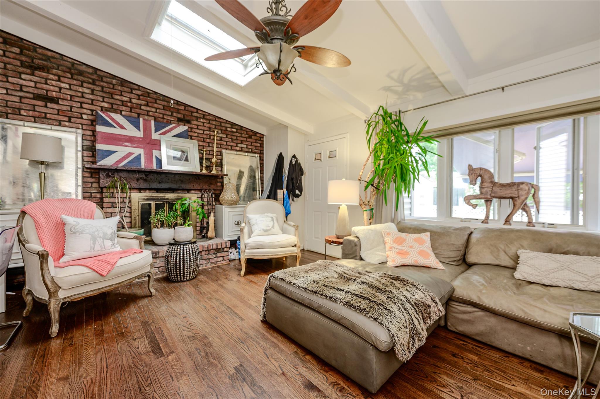 2477 Margaret Street Property Photo 25