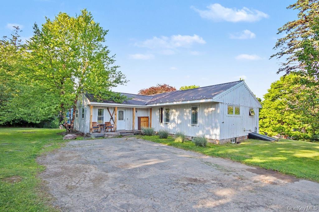 105 Cold Spring Road Property Photo 2
