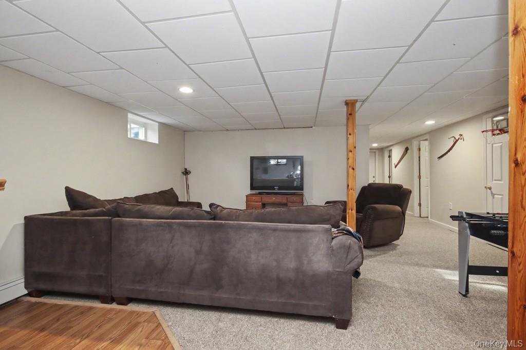 105 Cold Spring Road Property Photo 28