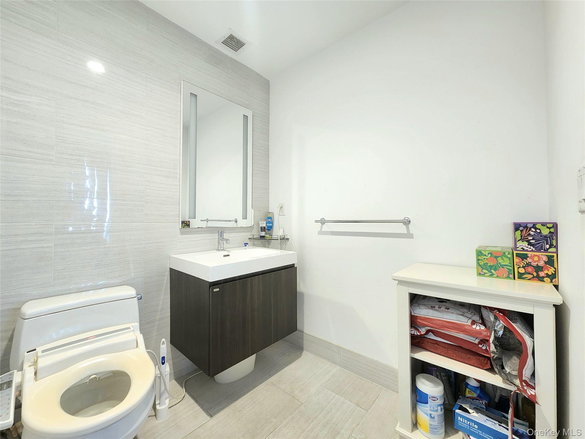 131-05 40 Road 16j Property Photo 17