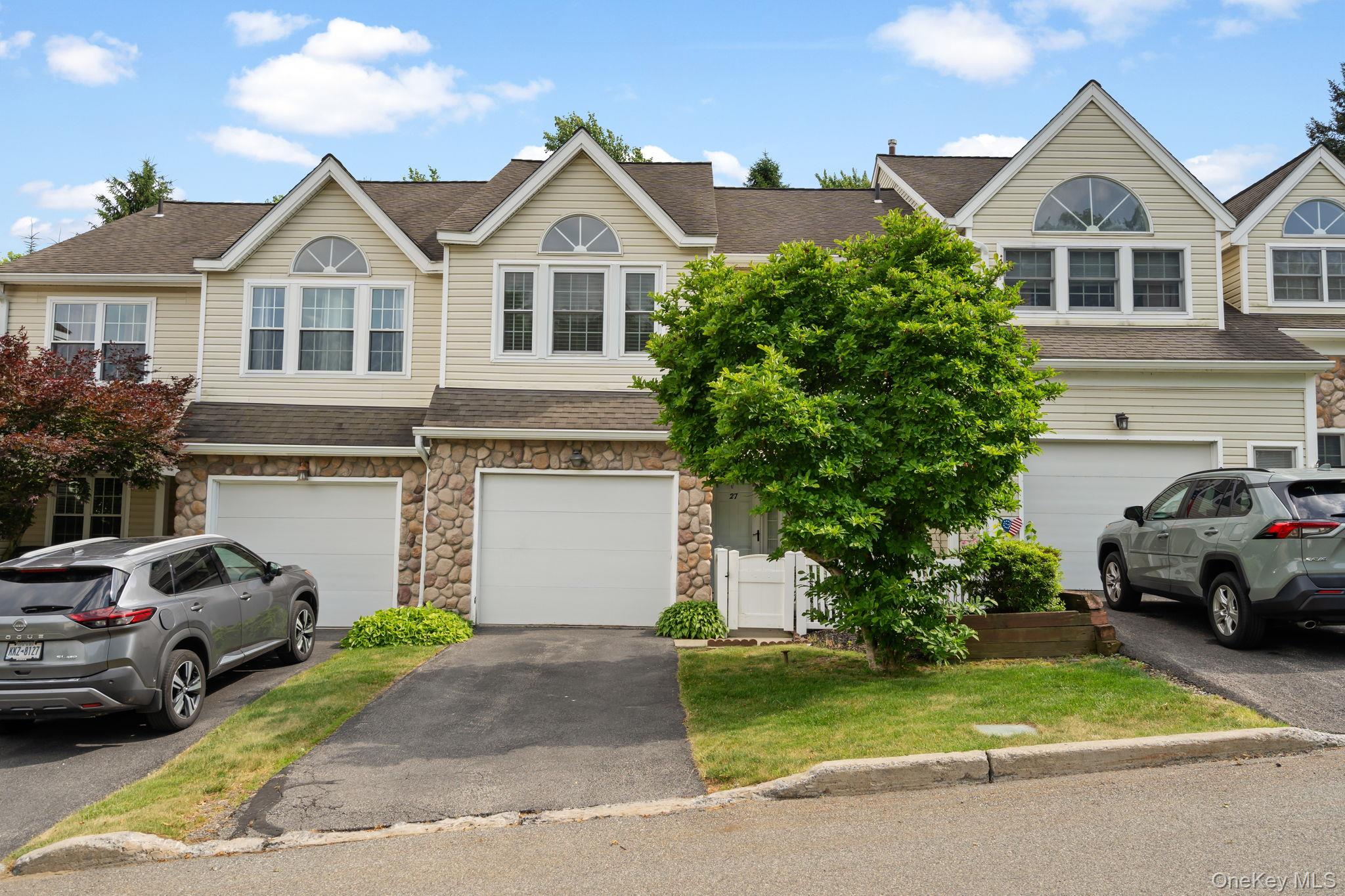 27 Spruce Ridge Drive Property Photo 1