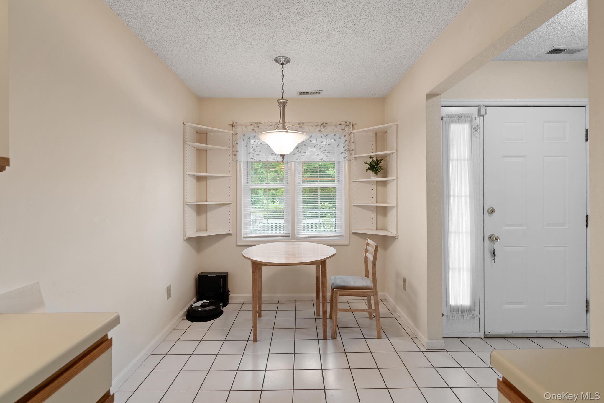 27 Spruce Ridge Drive Property Photo 5