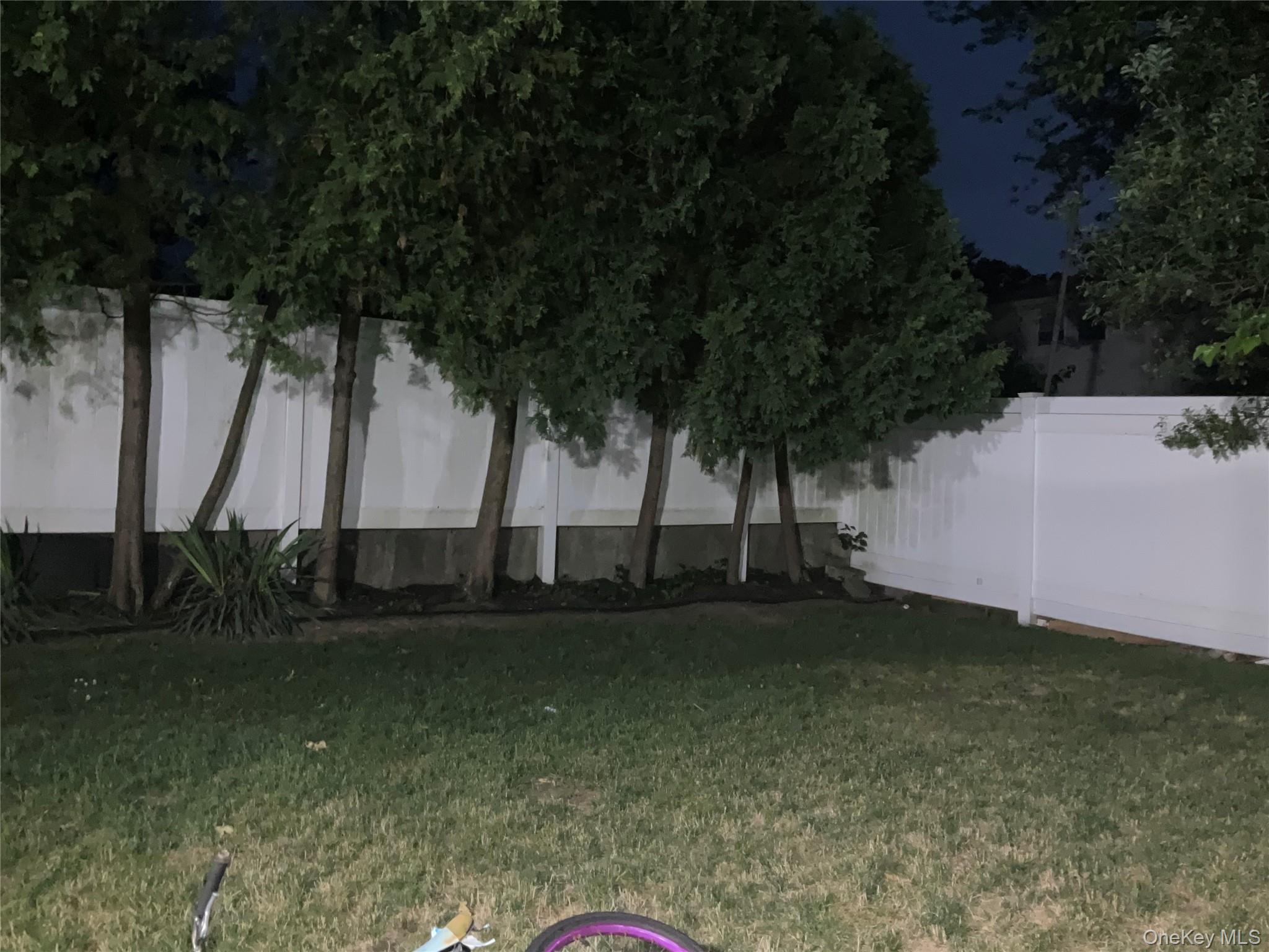 198 Clermont Pl Property Photo 18