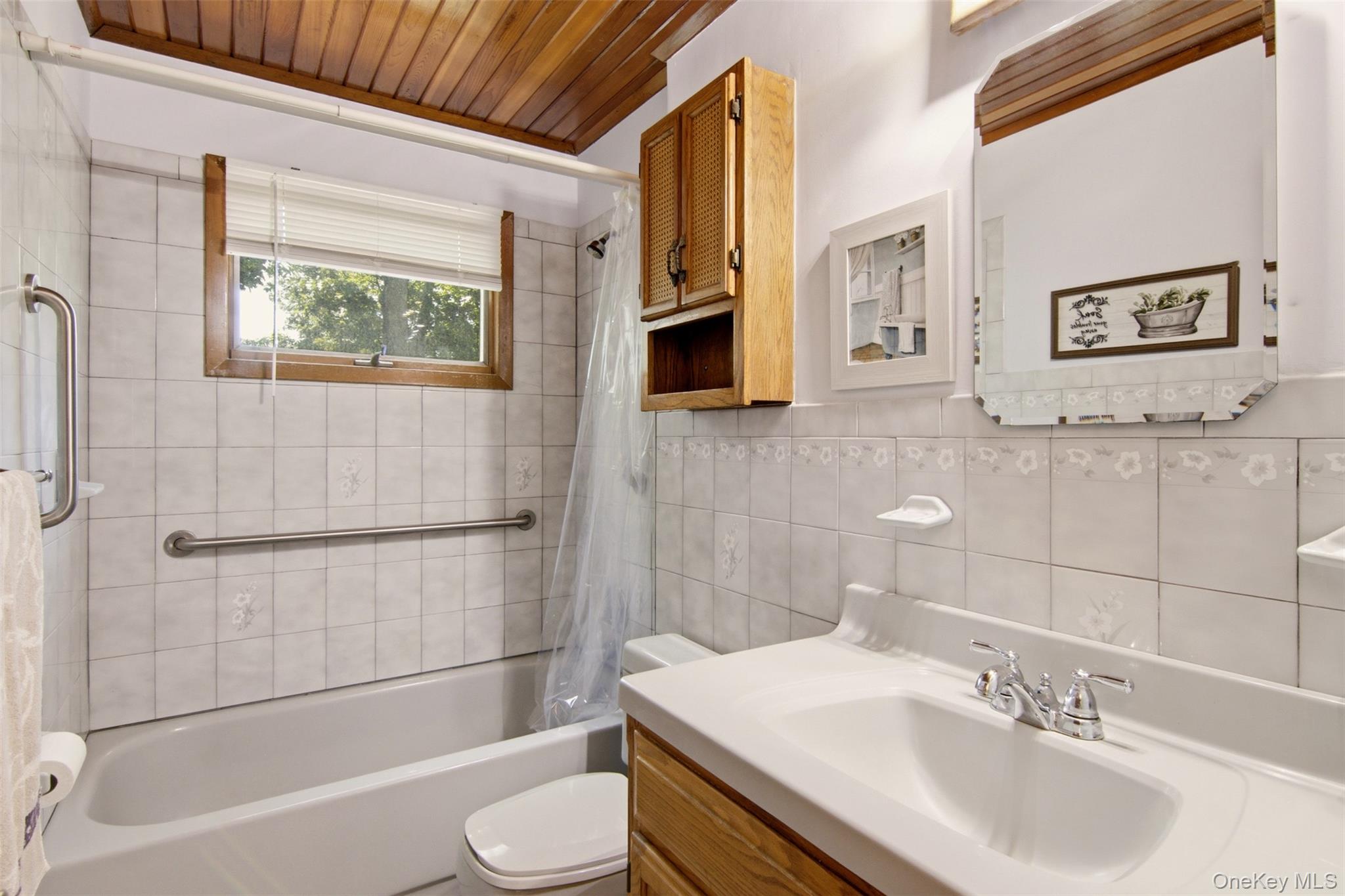 22 Berry Lane Property Photo 14