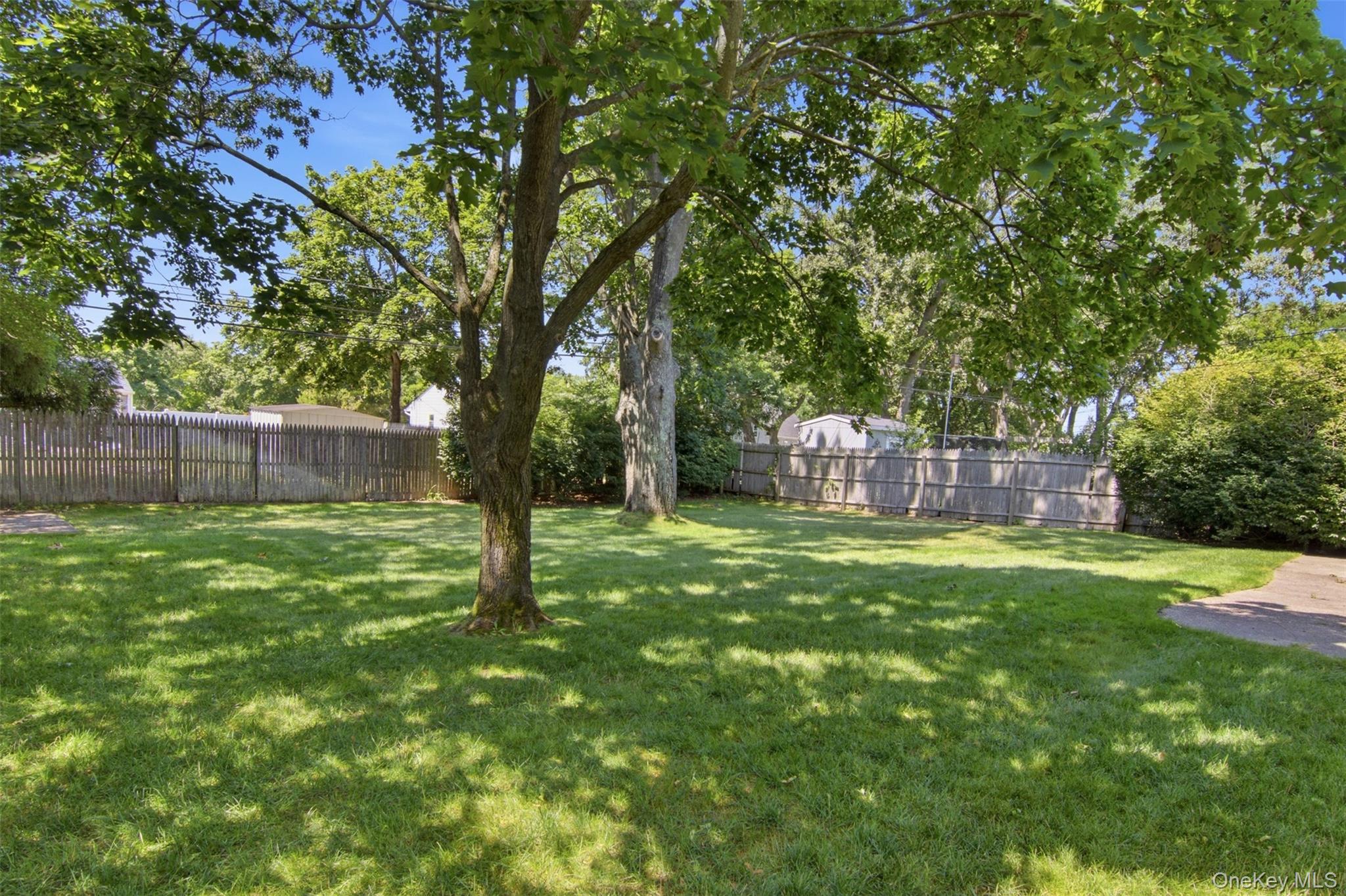 22 Berry Lane Property Photo 19