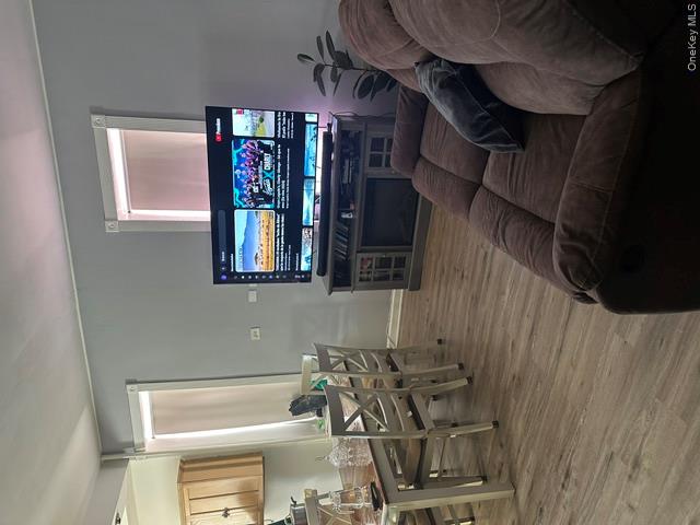 9402 Jamaica Avenue Property Photo 6