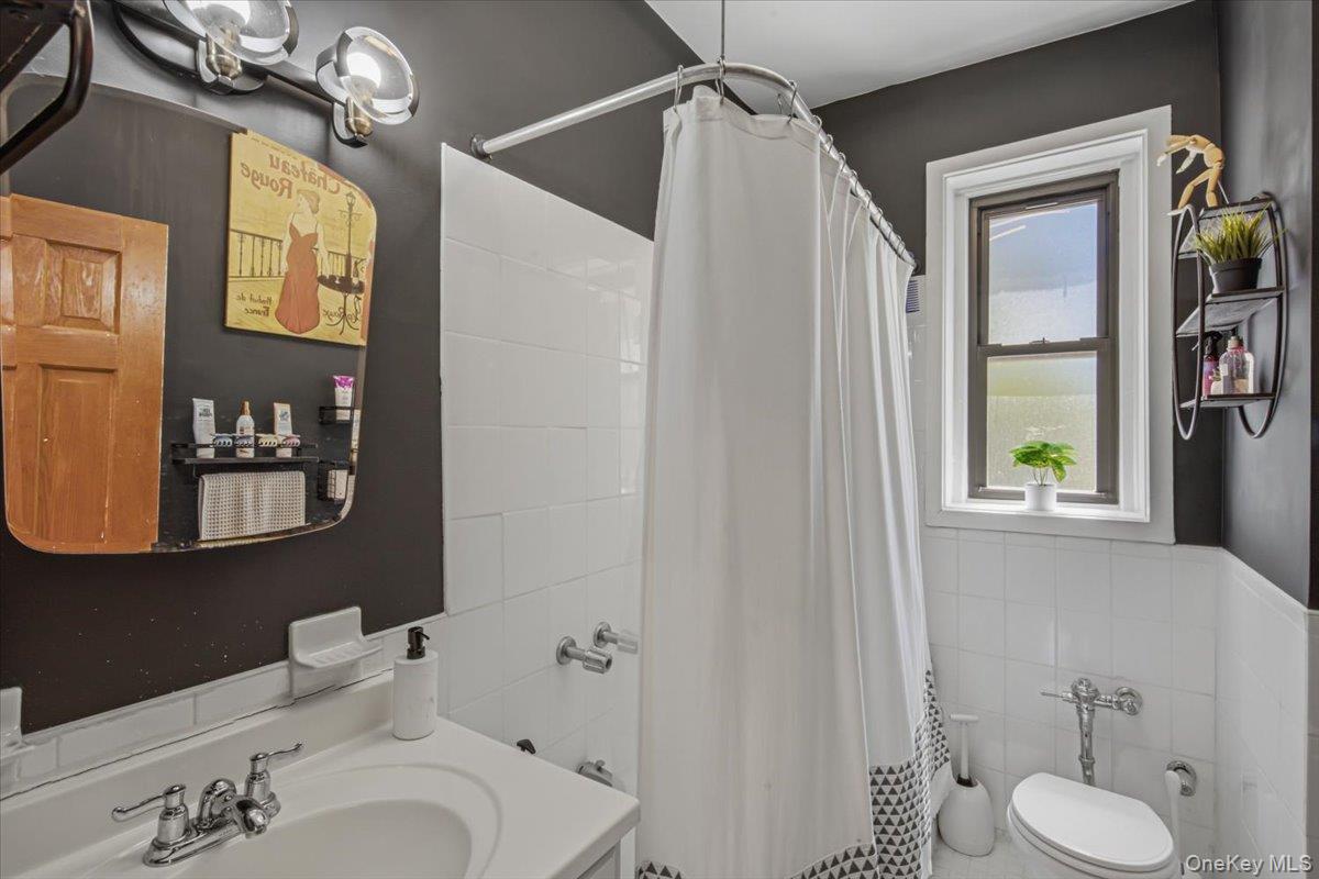 160-15 Powells Cove Boulevard C7 Property Photo 12