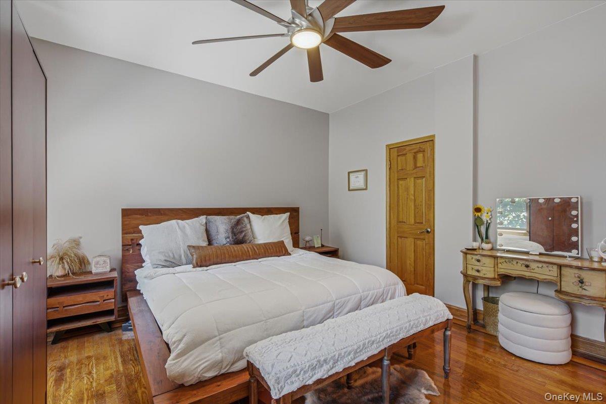 160-15 Powells Cove Boulevard C7 Property Photo 14
