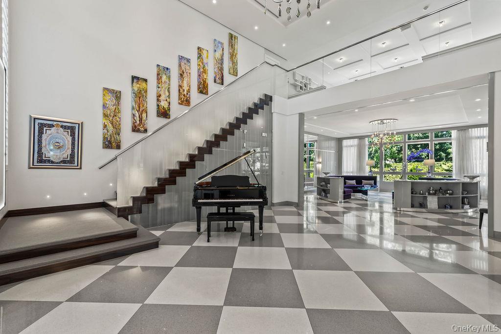 9 Ash Street Property Photo 3