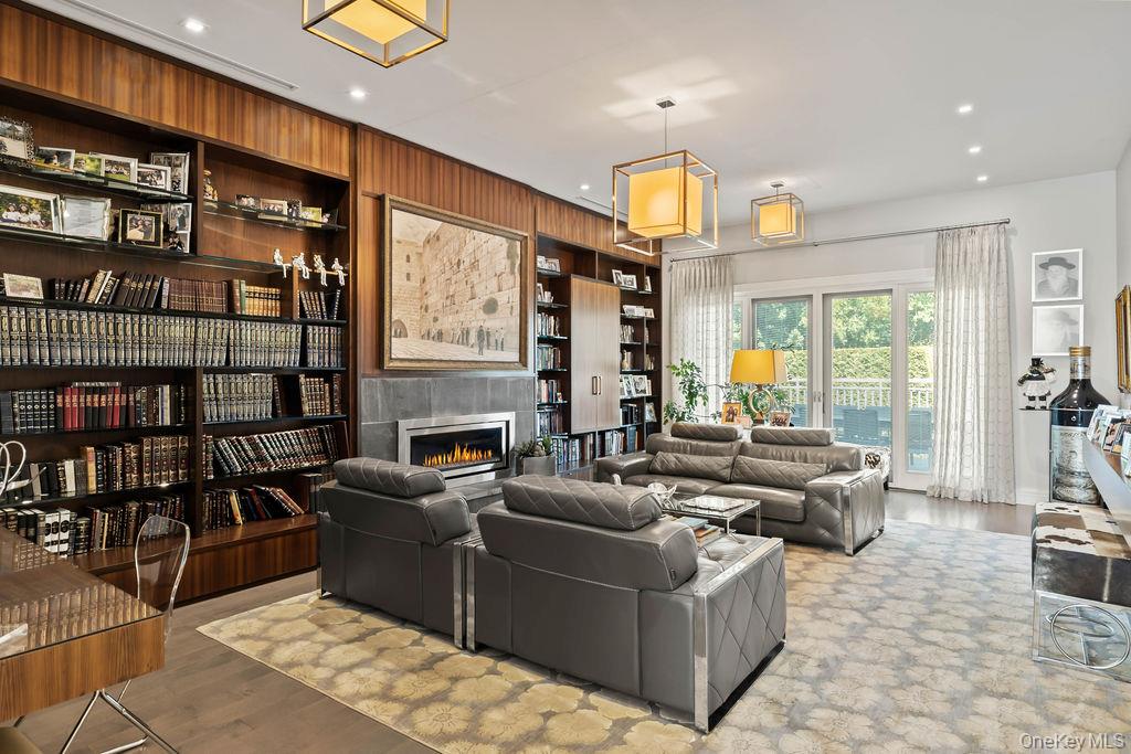 9 Ash Street Property Photo 6