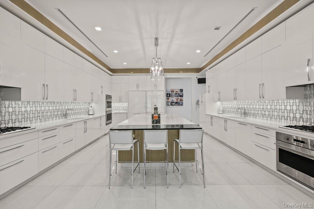 9 Ash Street Property Photo 8
