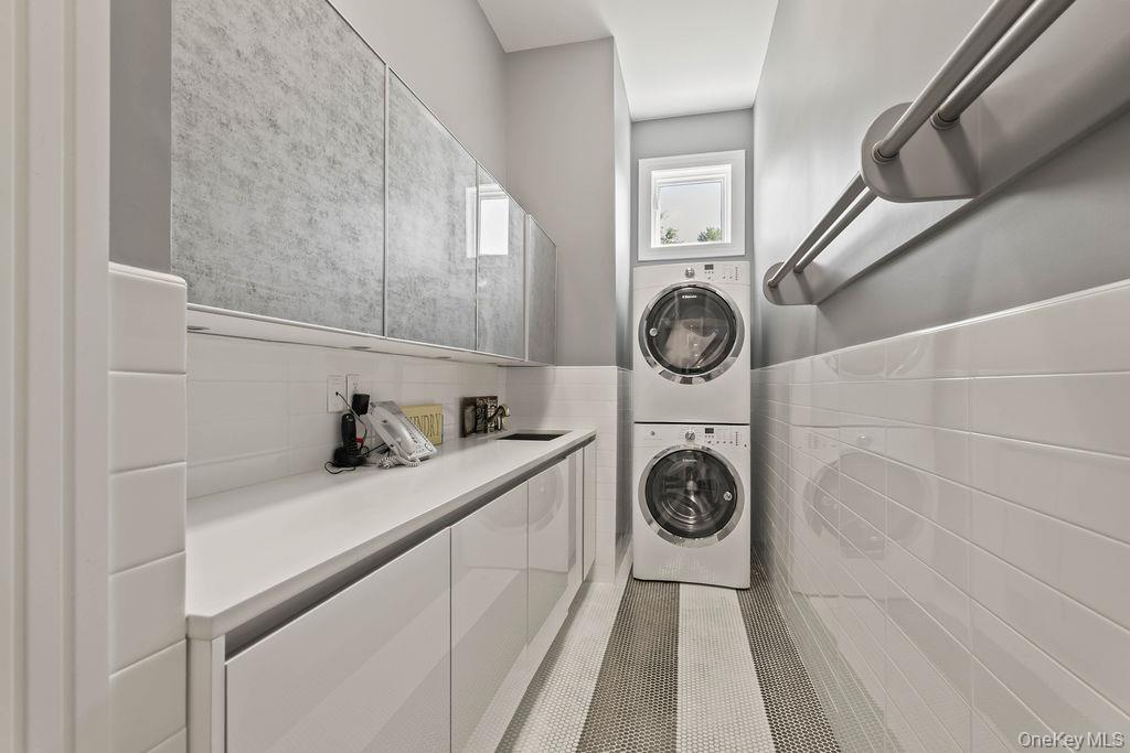 9 Ash Street Property Photo 15