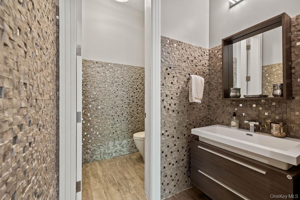 9 Ash Street Property Photo 33