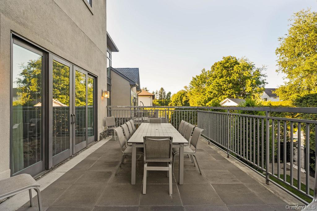 9 Ash Street Property Photo 42