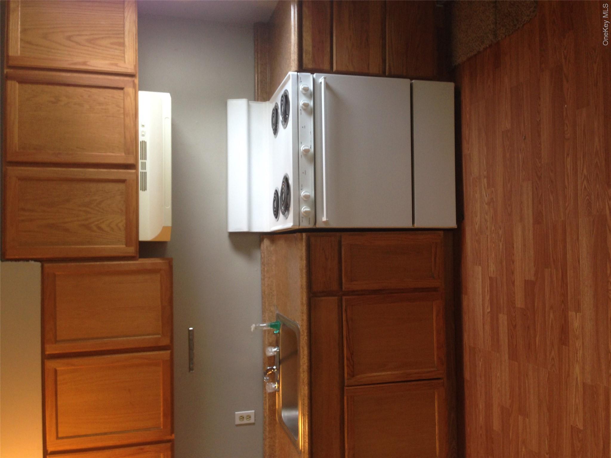 52 Sterling Road Property Photo 17