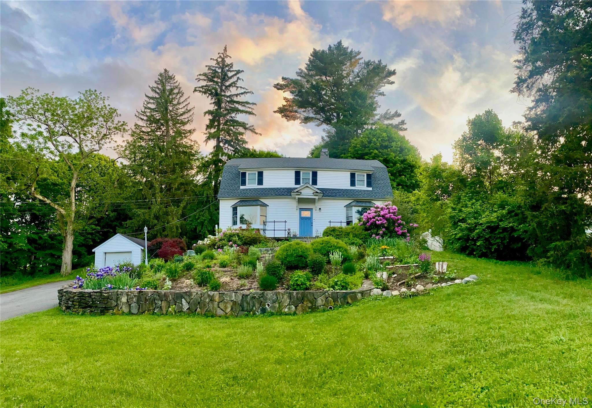 213 Peaceable Hill Road Property Photo 1