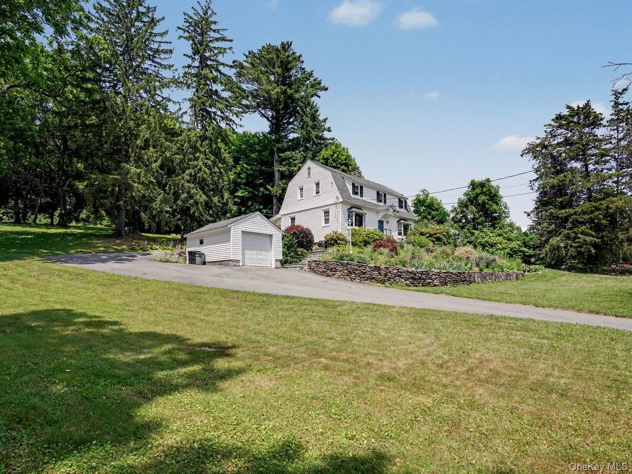 213 Peaceable Hill Road Property Photo 30