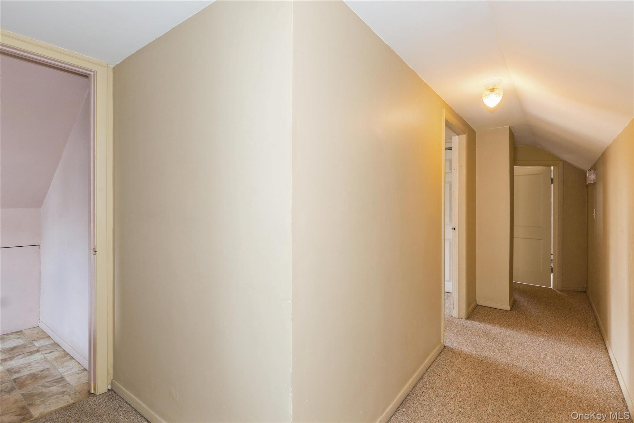 23 S Summit Avenue Property Photo 14