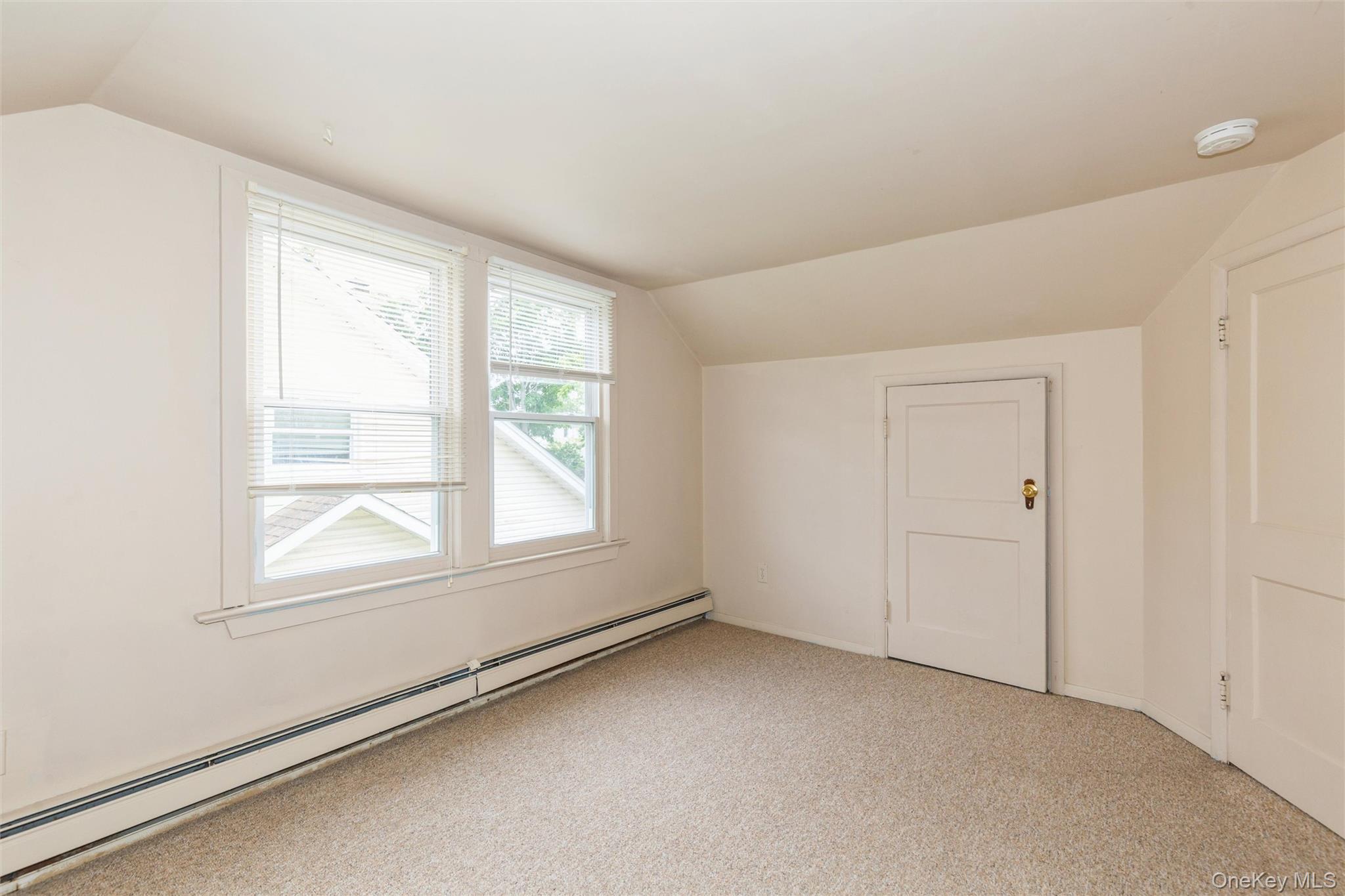 23 S Summit Avenue Property Photo 15