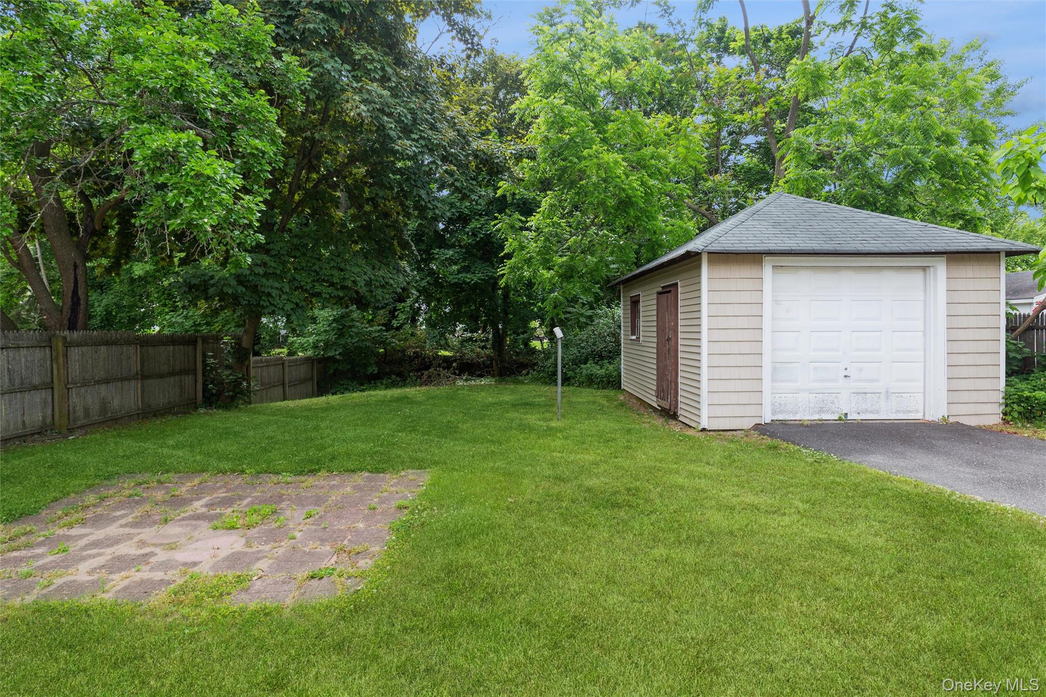 23 S Summit Avenue Property Photo 21