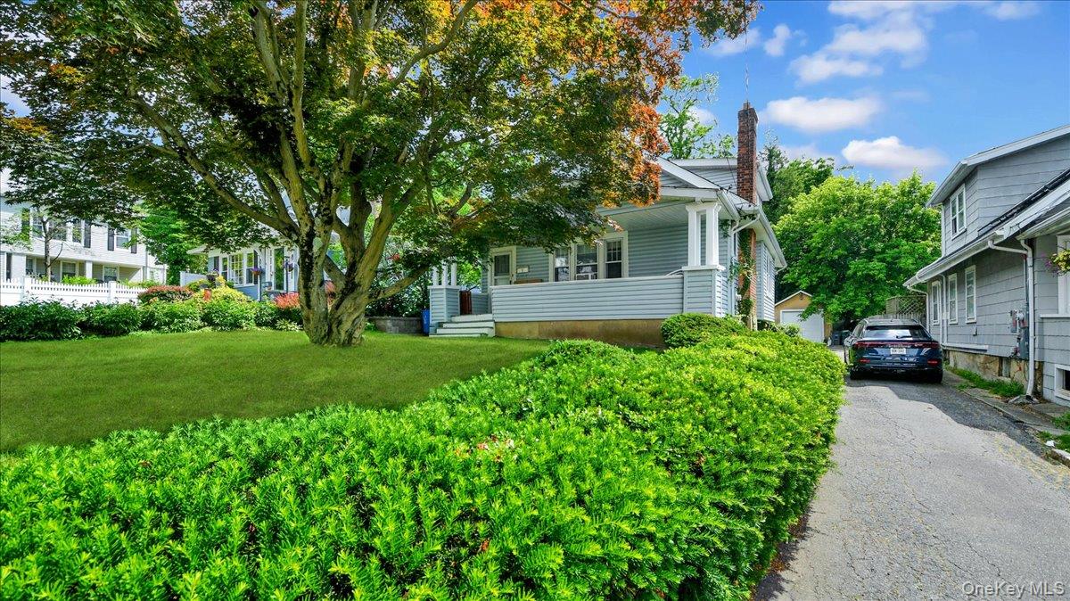 9 Howard Avenue Property Photo 1