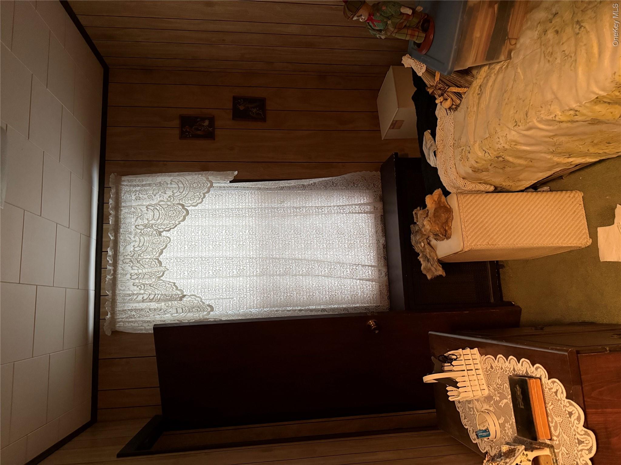 162 Voss Avenue Property Photo 6