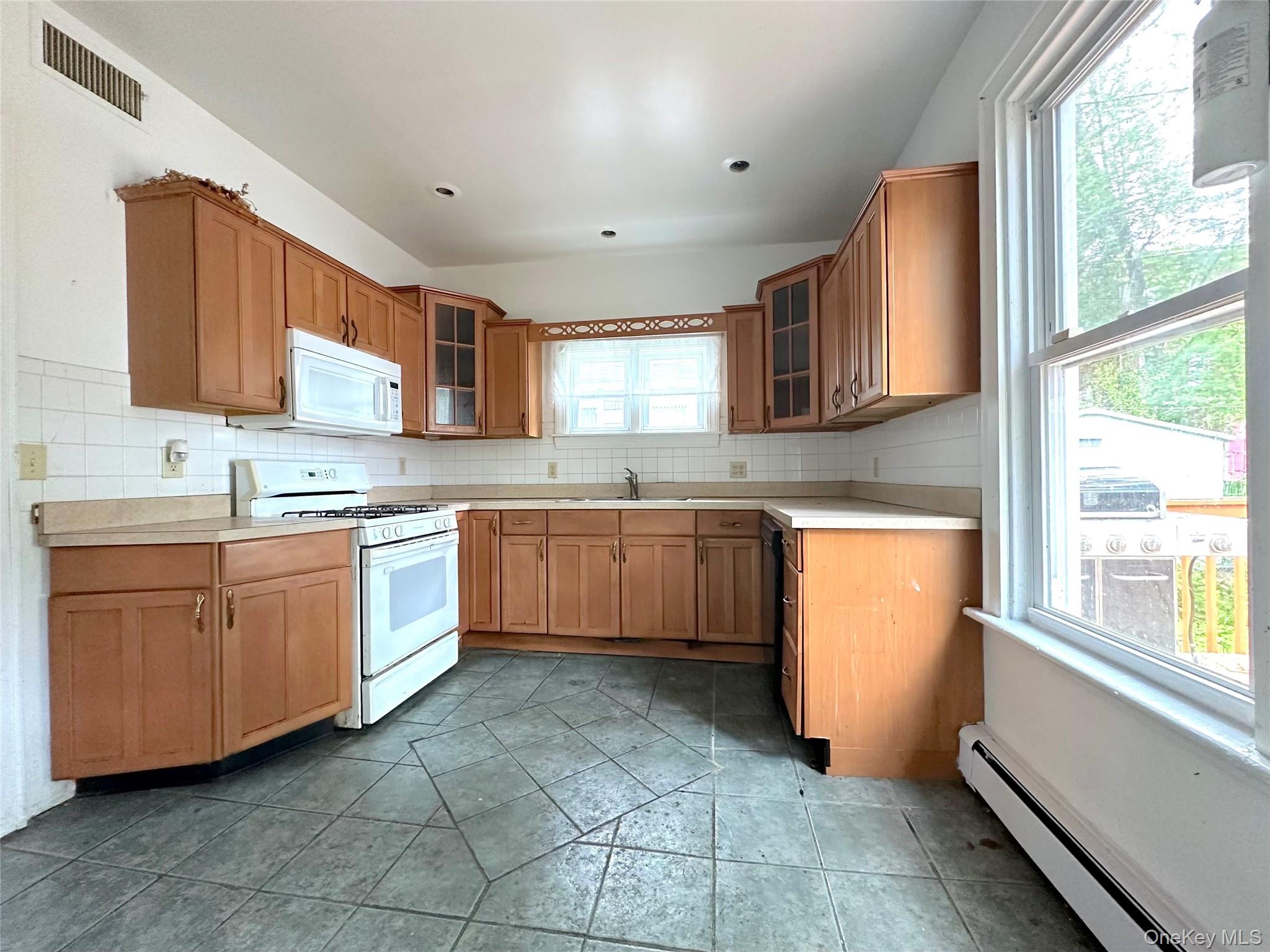41 Liberty Street Property Photo 6