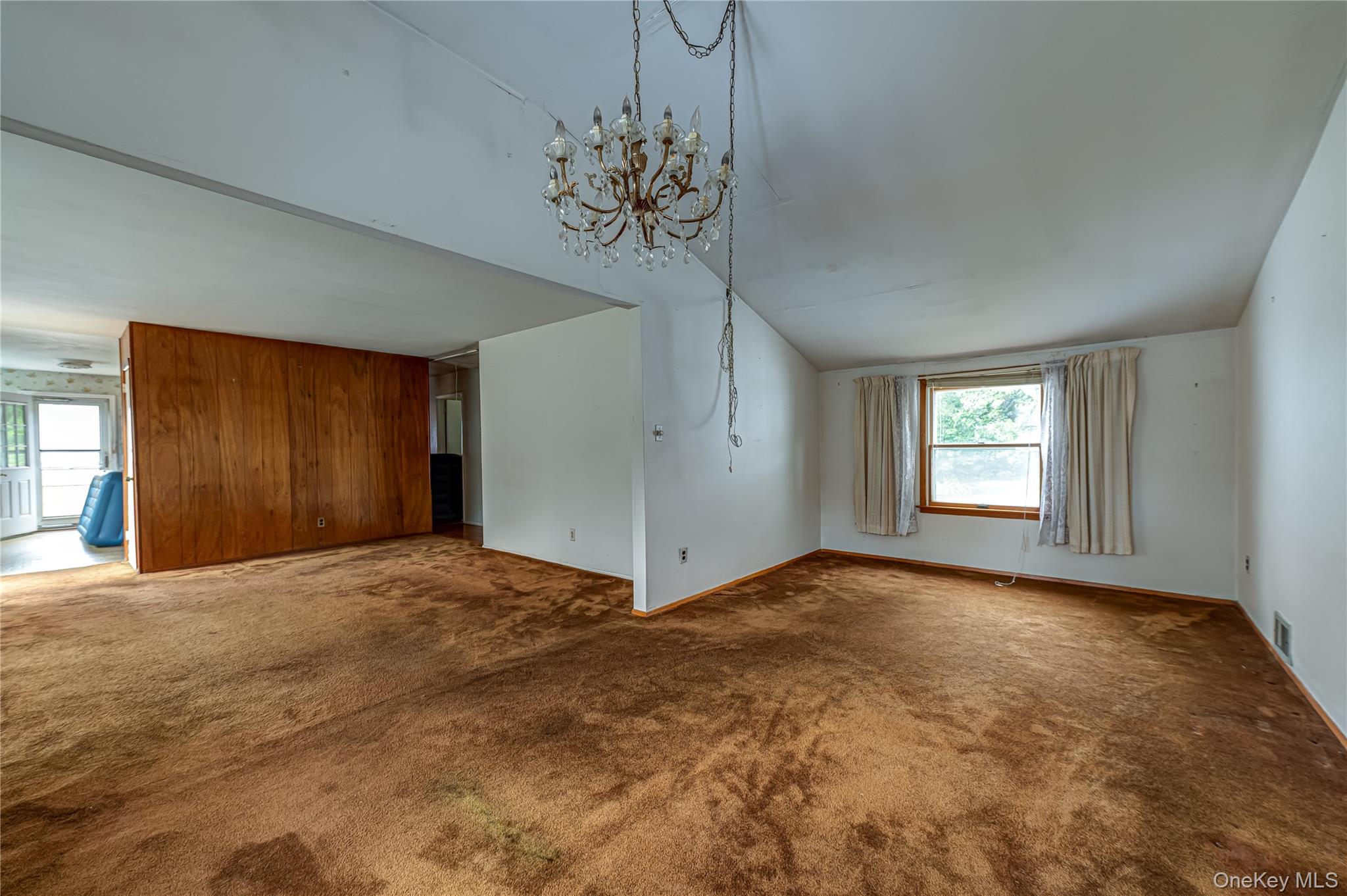 1614 N Gardiner Drive Property Photo 10