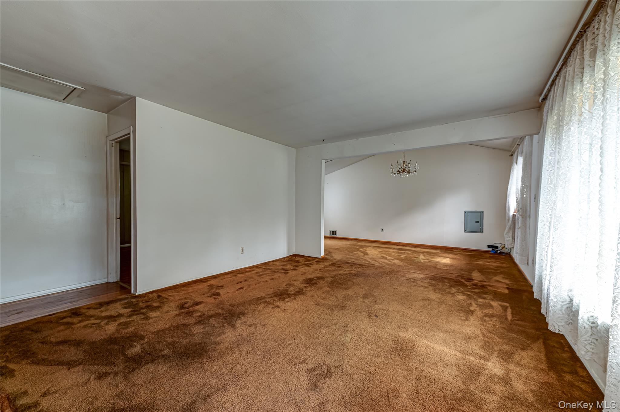 1614 N Gardiner Drive Property Photo 12