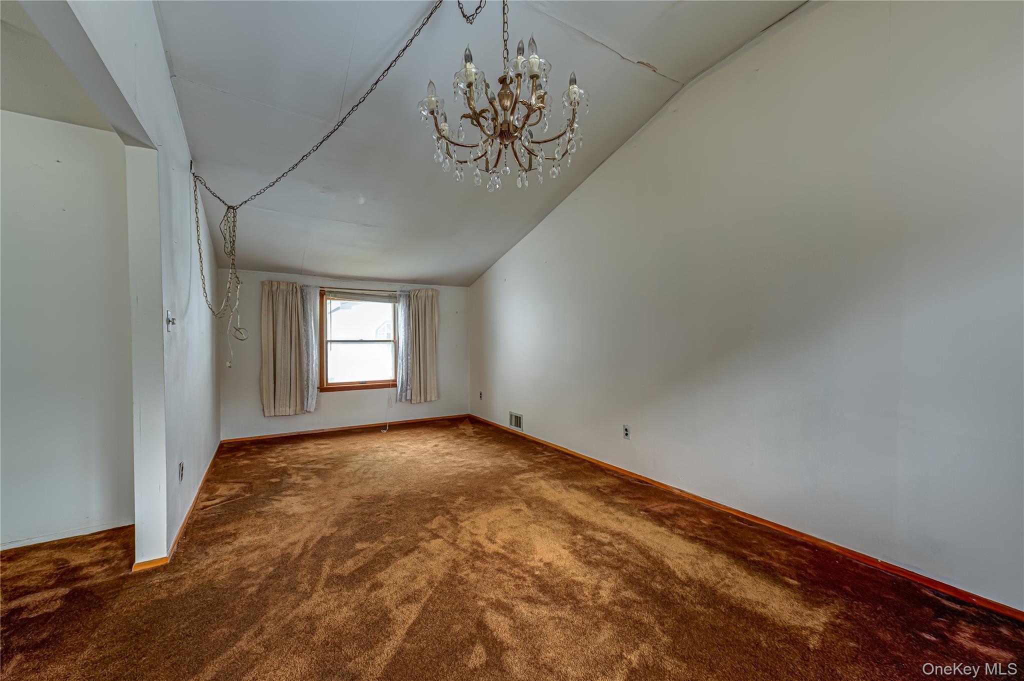 1614 N Gardiner Drive Property Photo 13