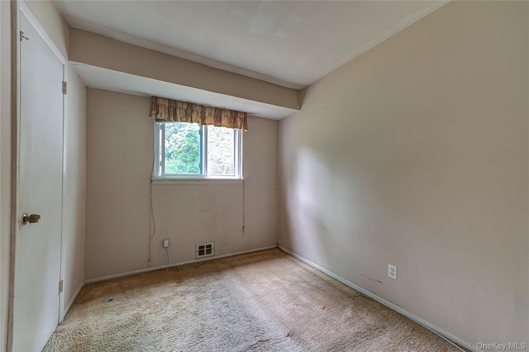1614 N Gardiner Drive Property Photo 16