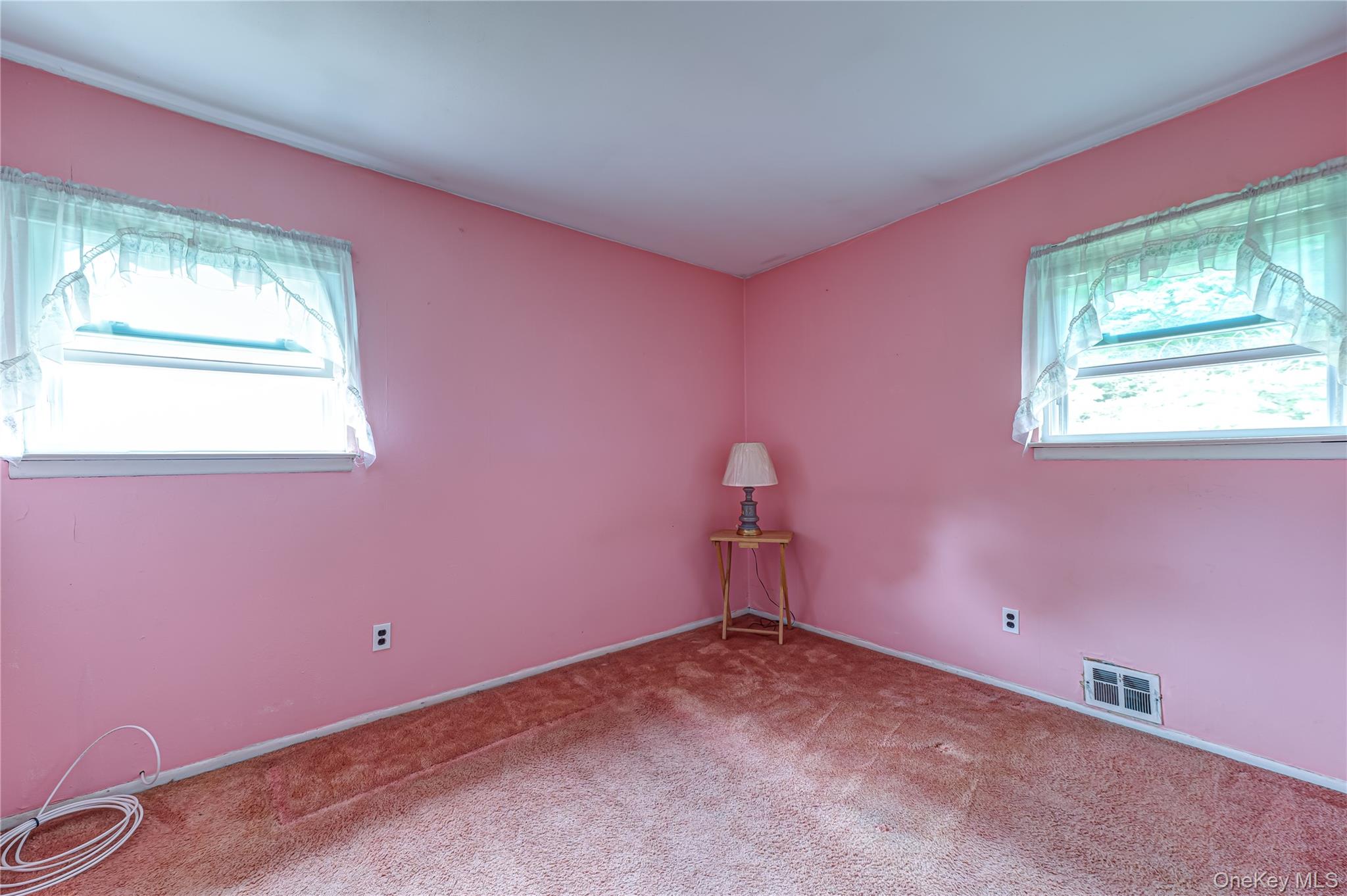1614 N Gardiner Drive Property Photo 18
