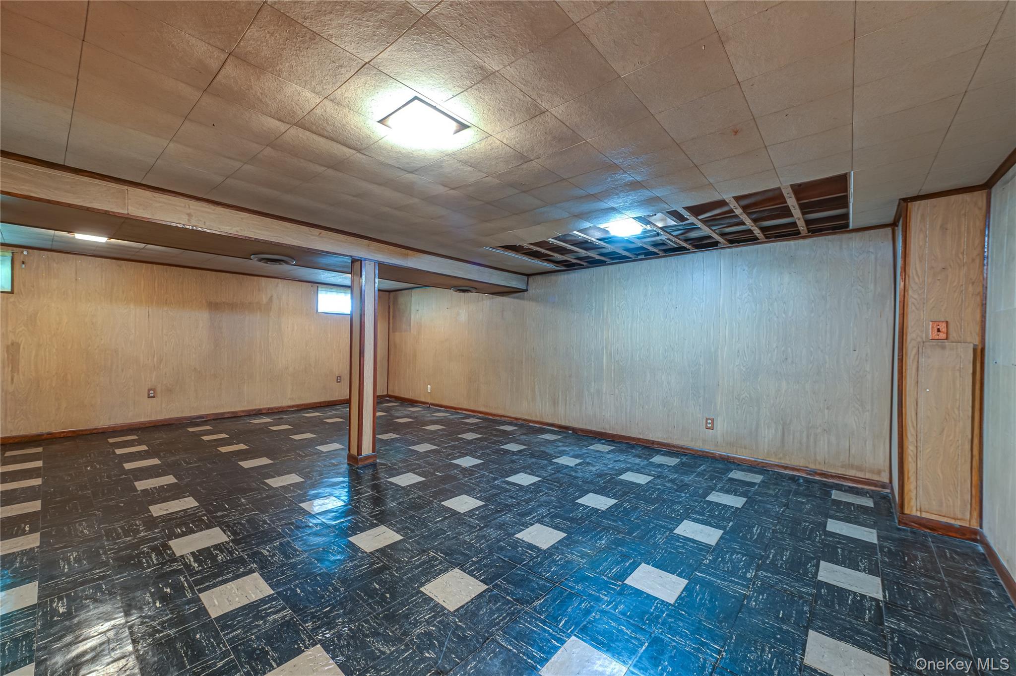 1614 N Gardiner Drive Property Photo 20