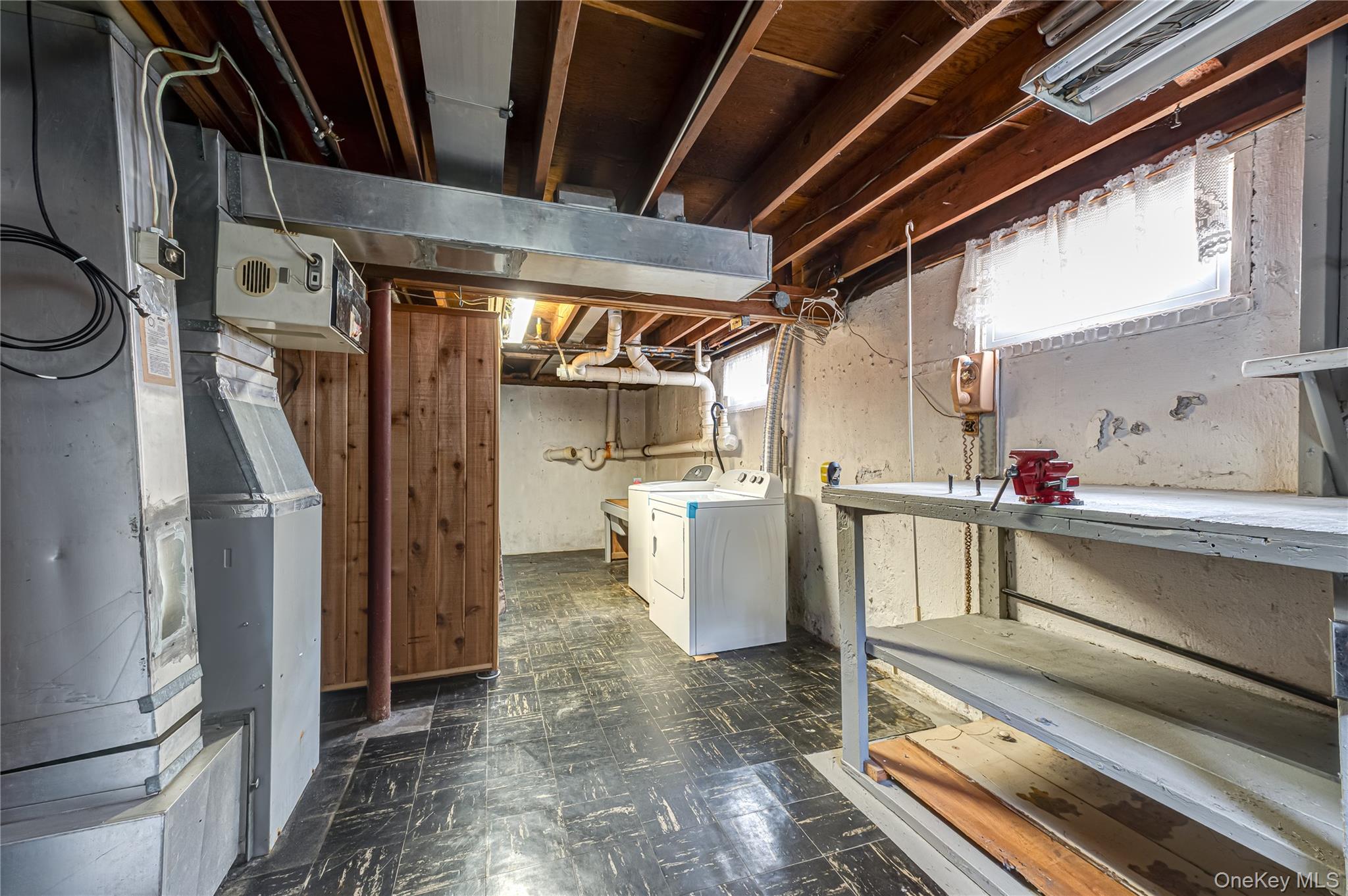 1614 N Gardiner Drive Property Photo 23