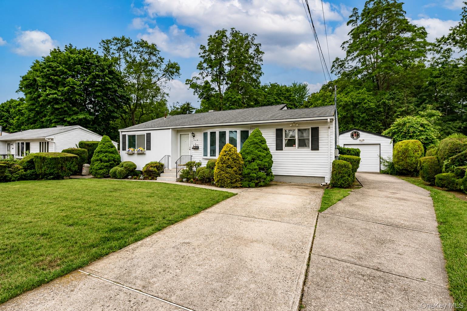 1614 N Gardiner Drive Property Photo 35
