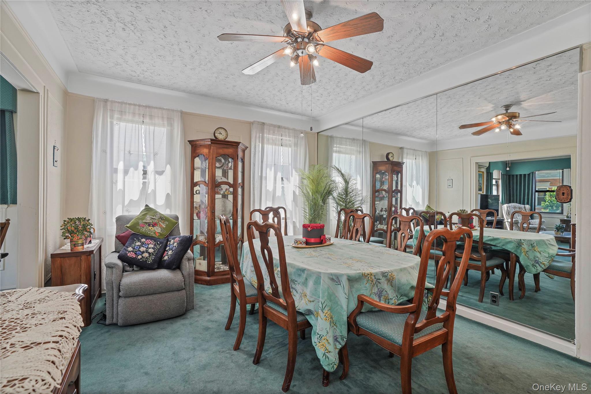 1877 Hart Street Property Photo 6