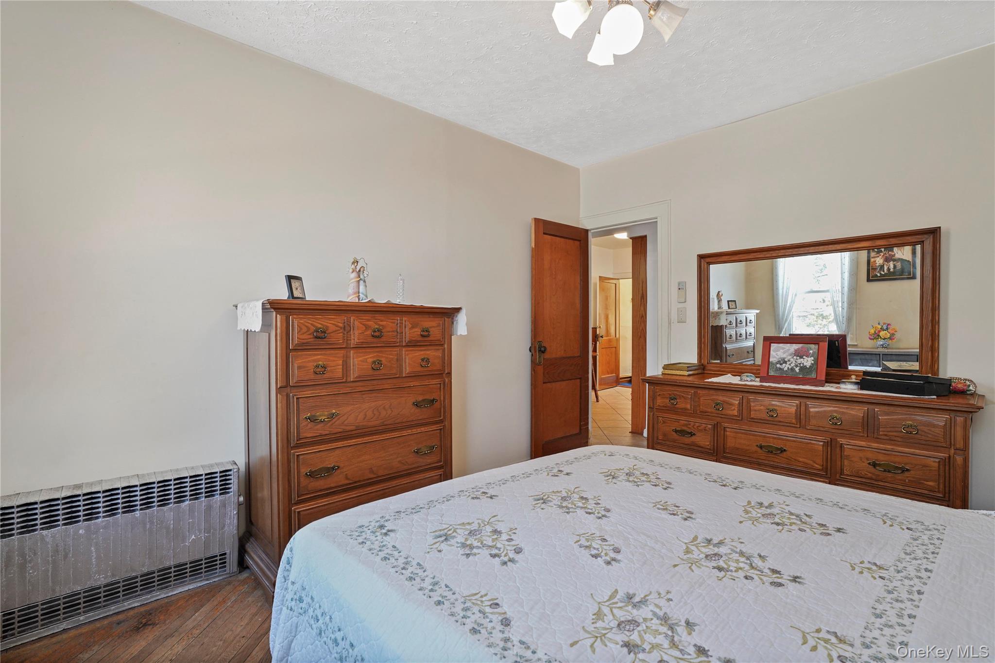 1877 Hart Street Property Photo 13