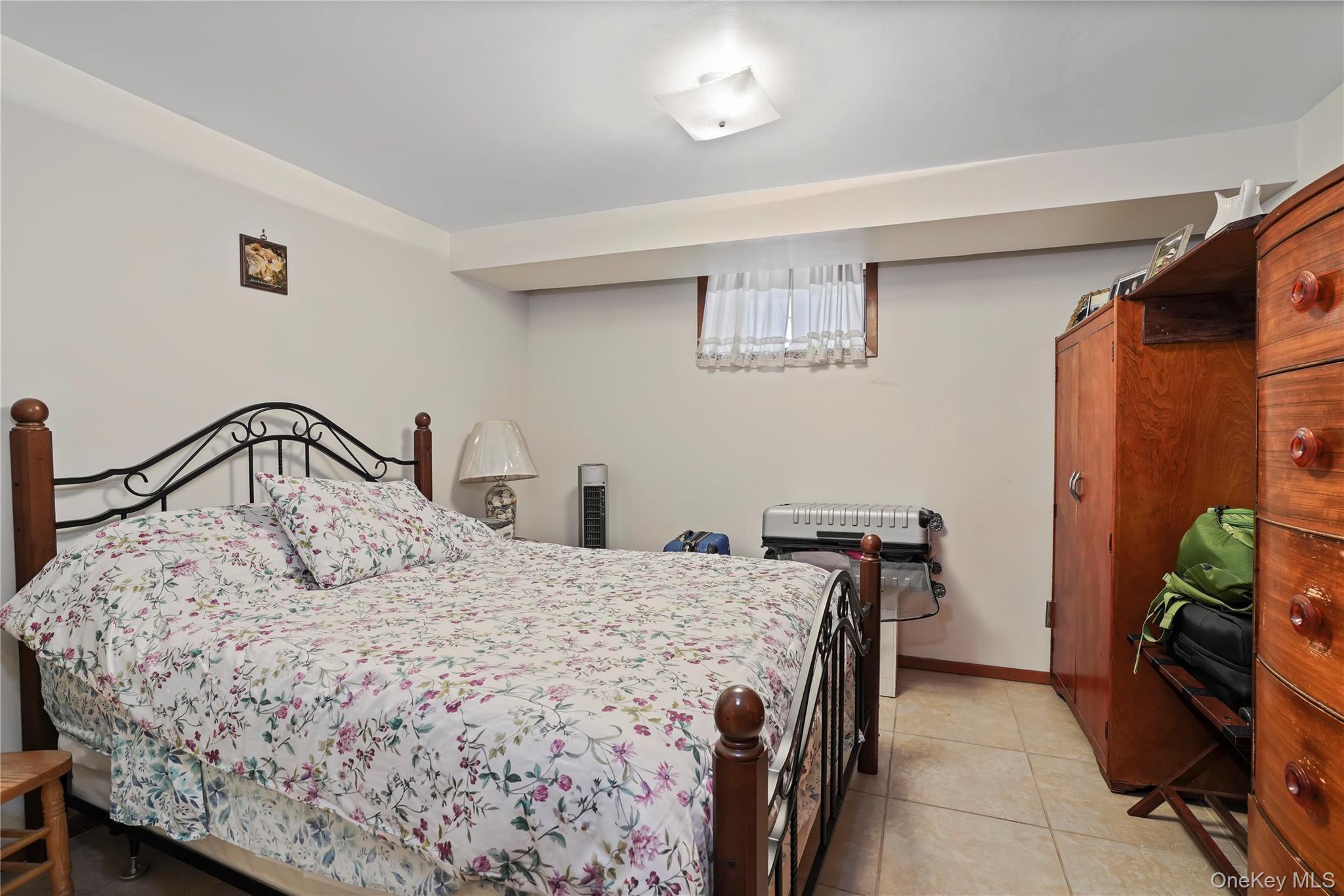 1877 Hart Street Property Photo 25