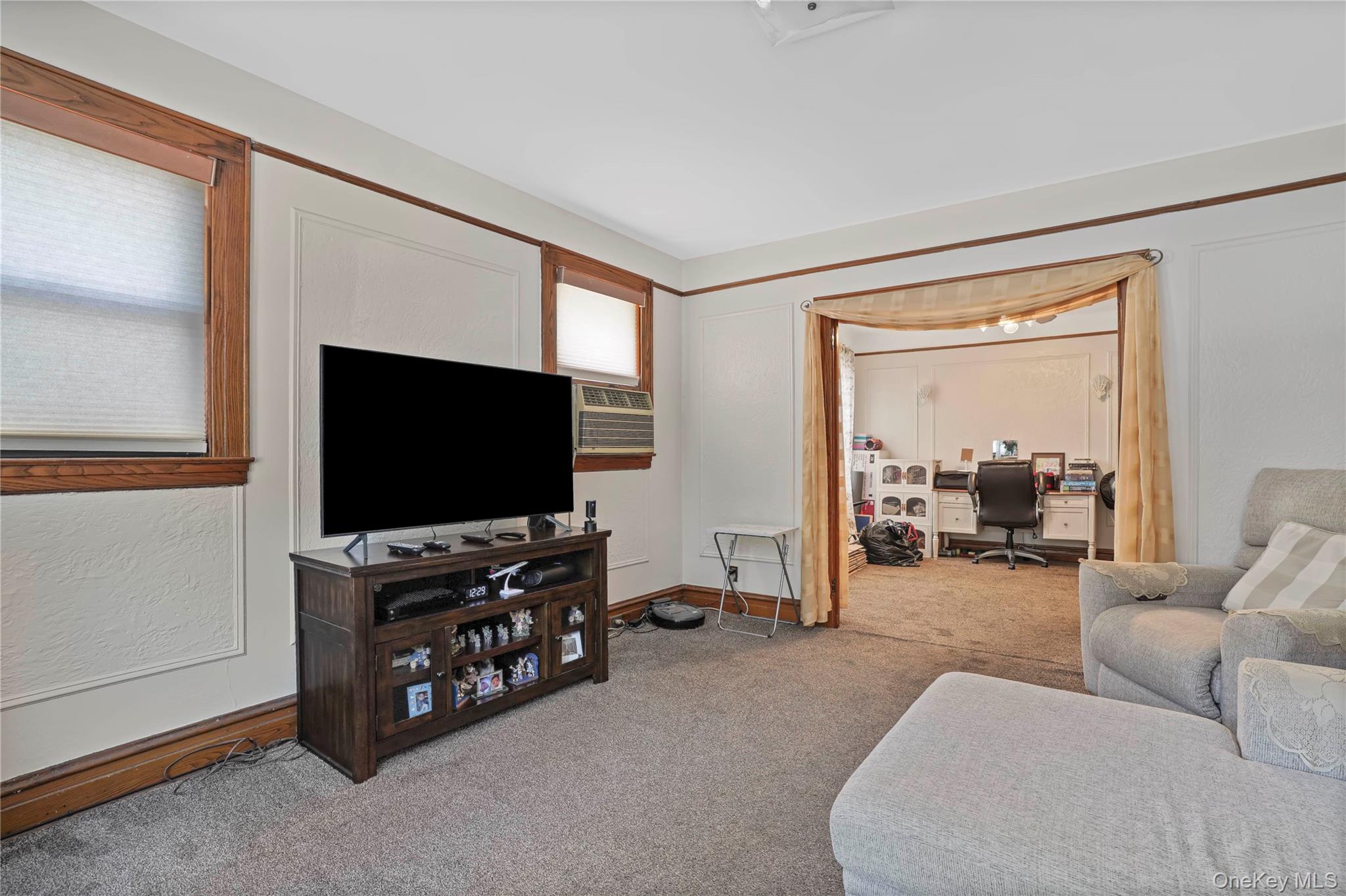 1877 Hart Street Property Photo 33
