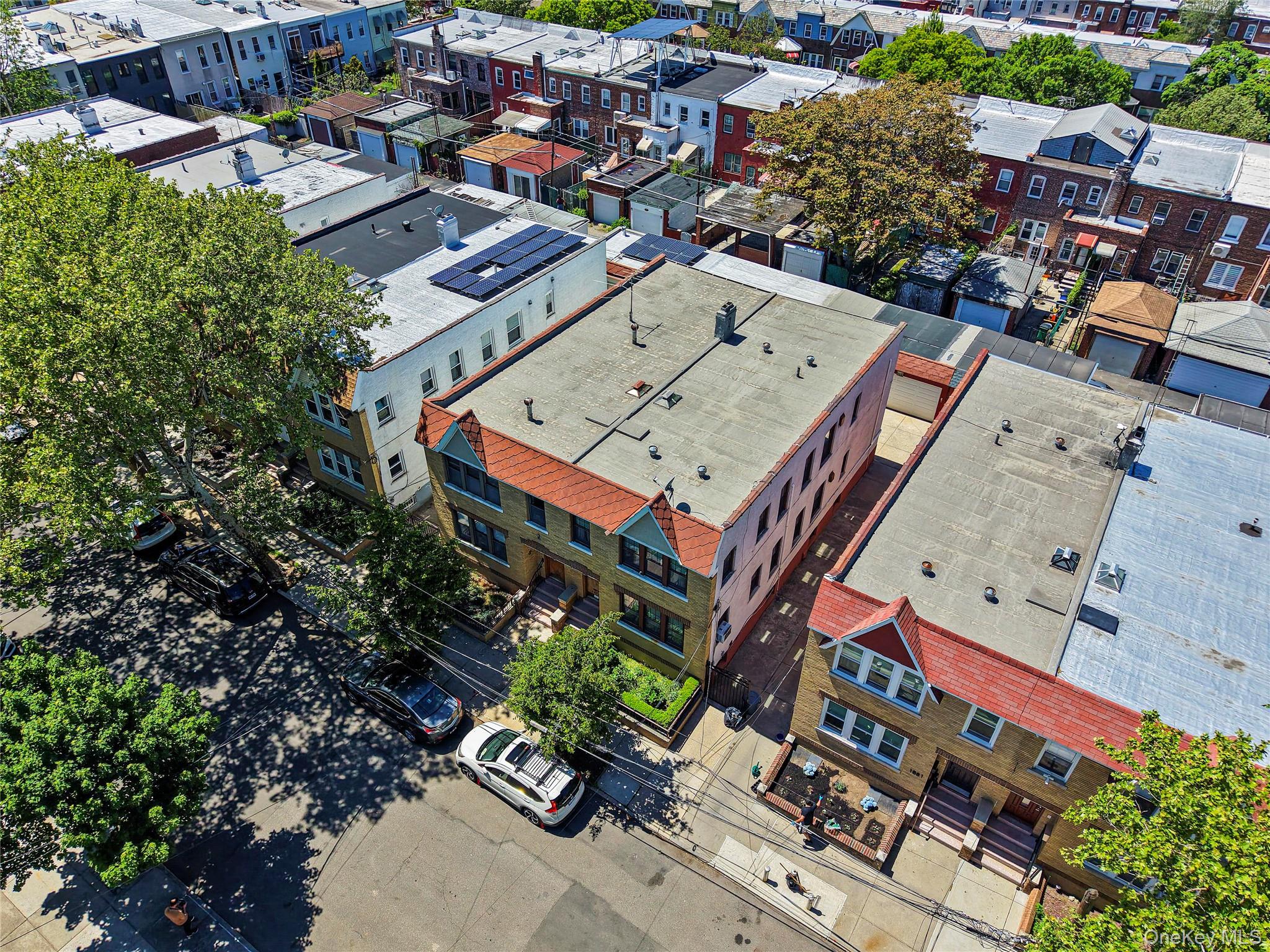 1877 Hart Street Property Photo 40
