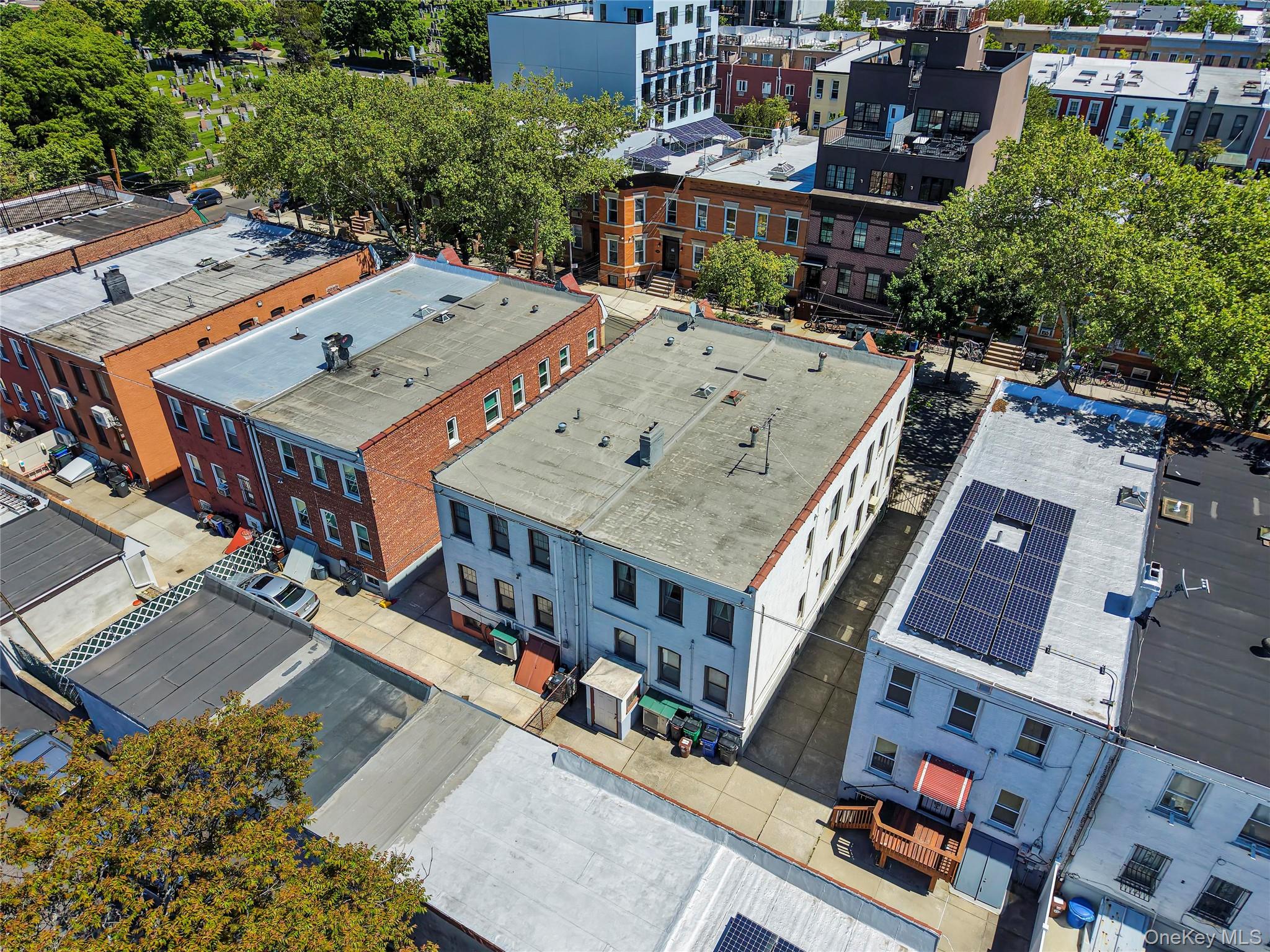1877 Hart Street Property Photo 41