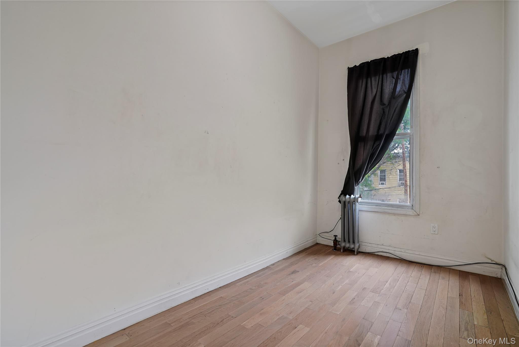294 Hemlock Street Property Photo 9