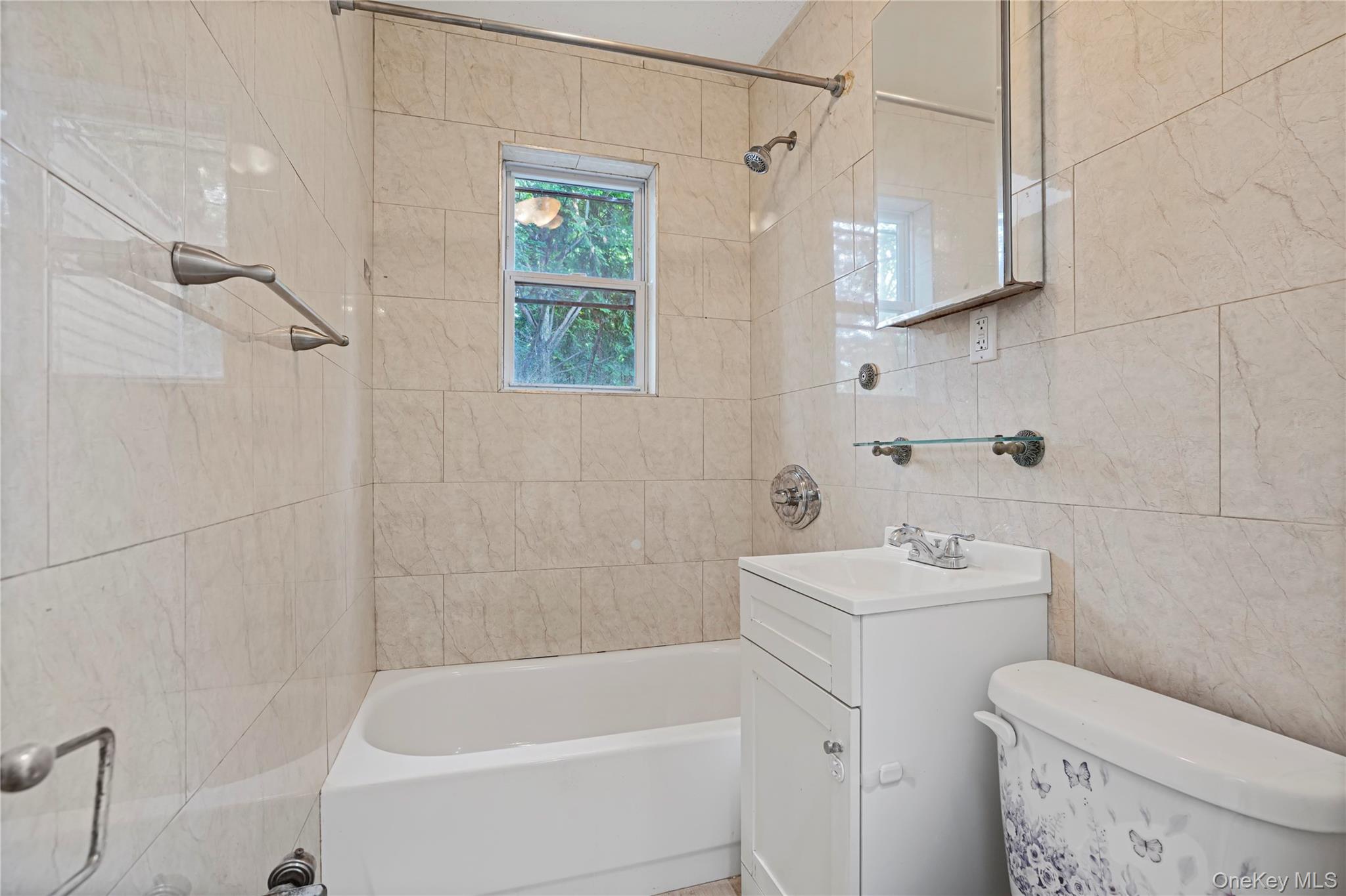 294 Hemlock Street Property Photo 18