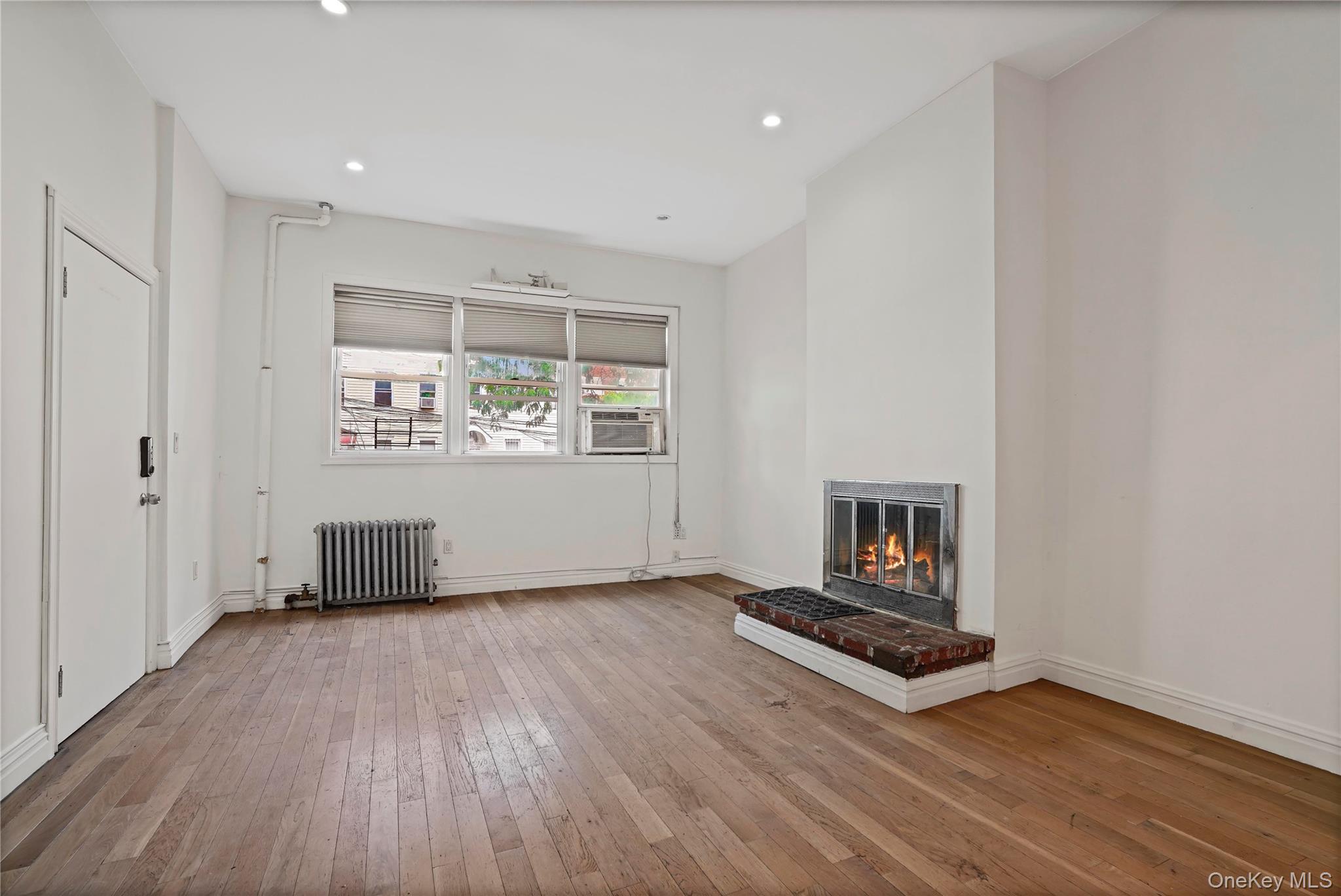 294 Hemlock Street Property Photo 19