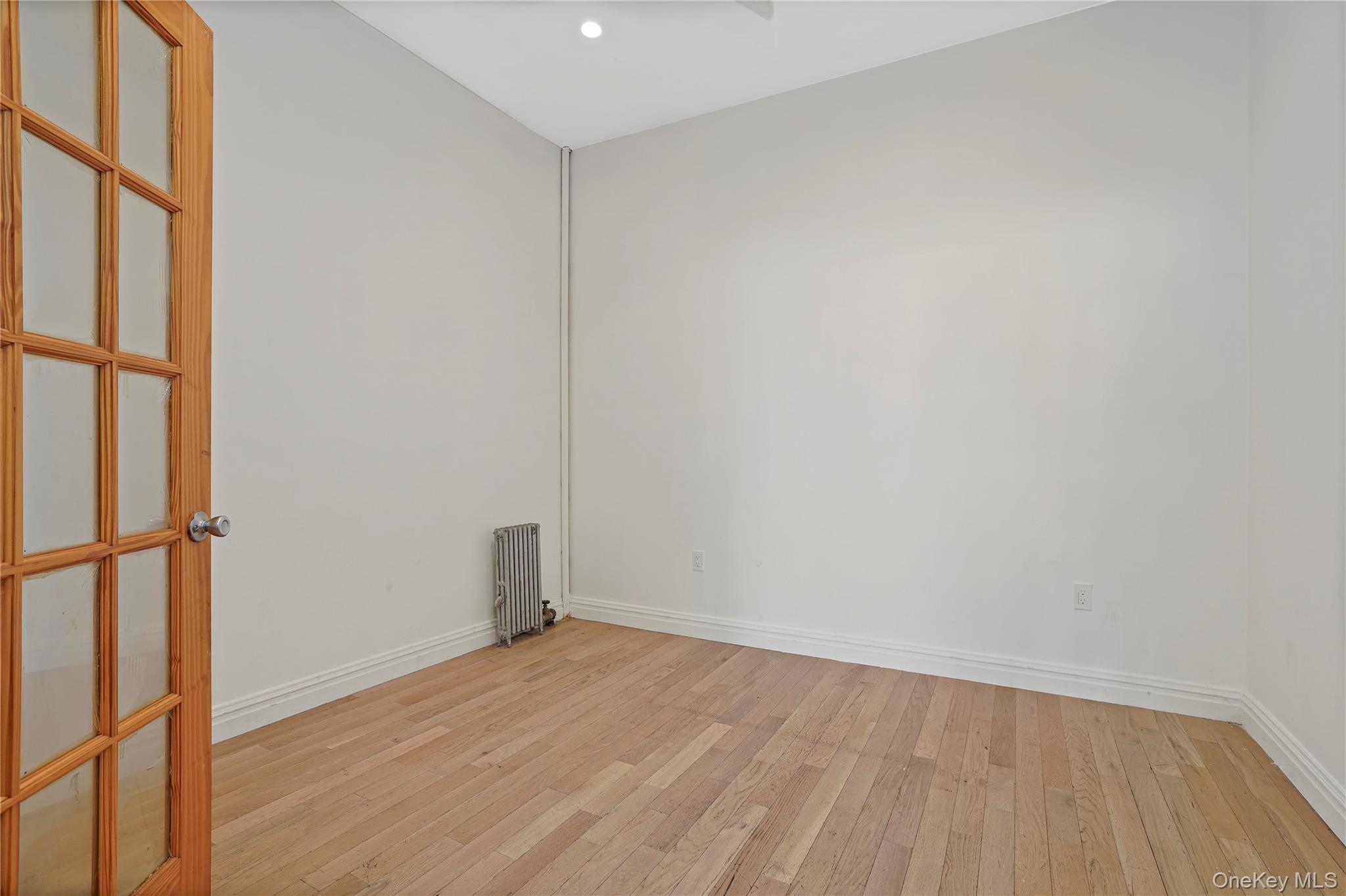 294 Hemlock Street Property Photo 23