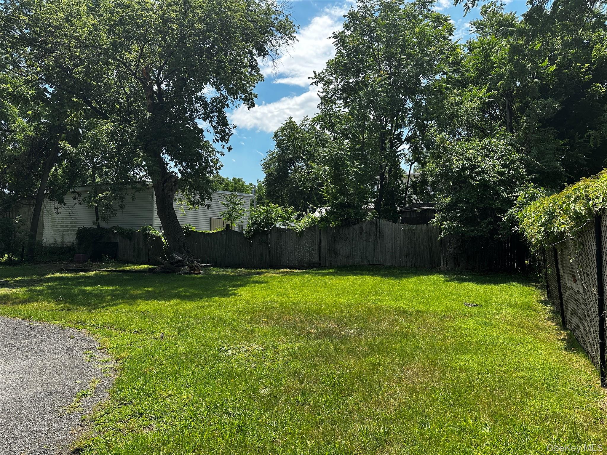 7 Columbus Street Property Photo 2