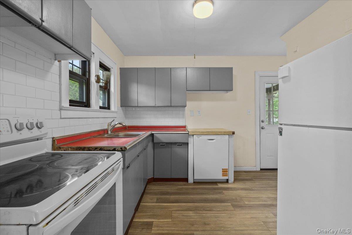 37 Yates Avenue Property Photo 12
