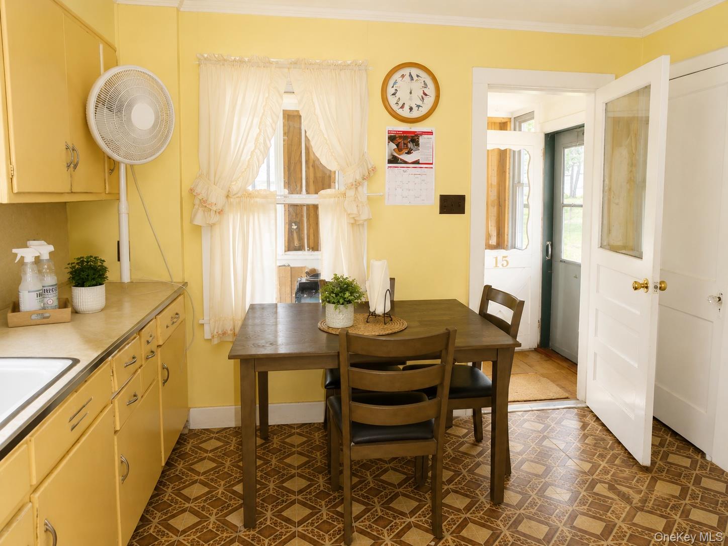 15 Cora Avenue Property Photo 9