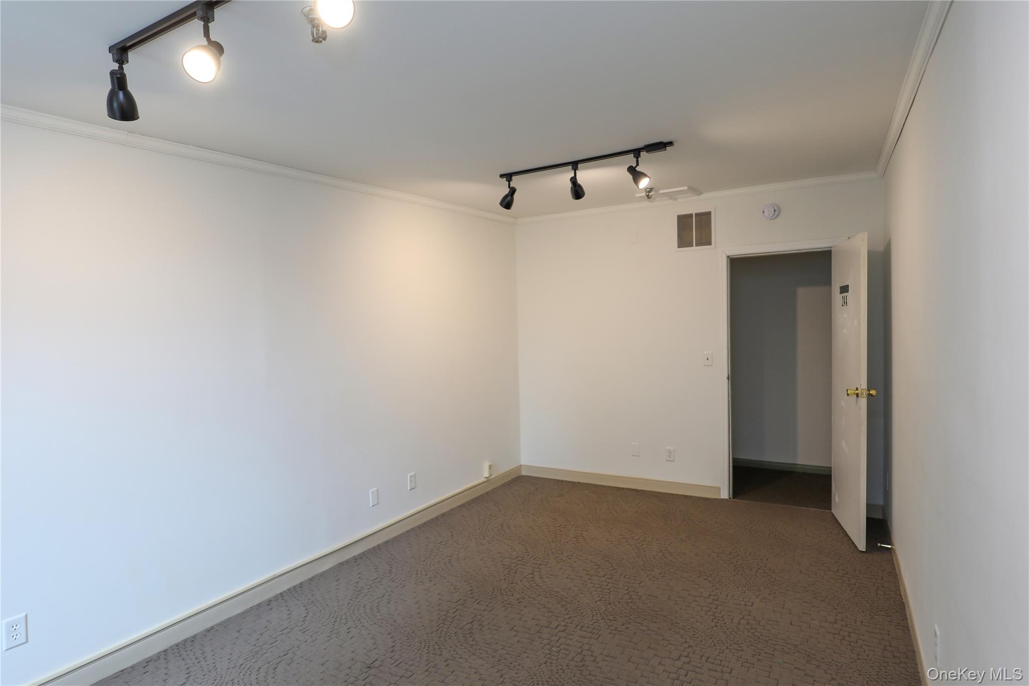 159 Green Street 24 Property Photo 4