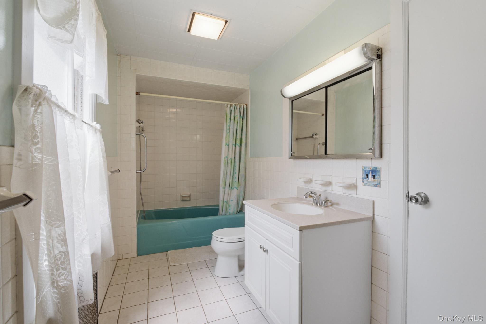 4309 Vireo Avenue Property Photo 9